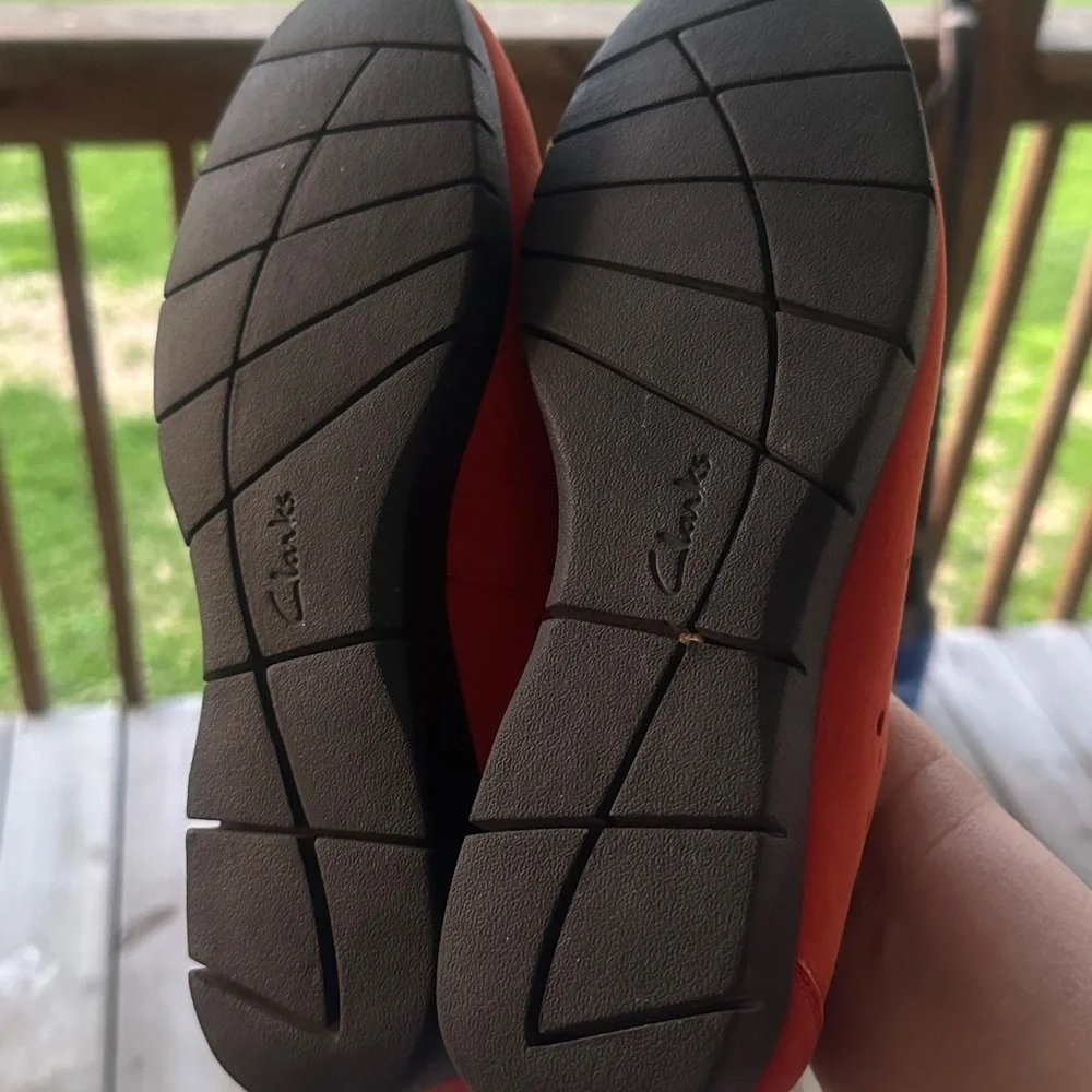 Clarks Women's Orange Slip-On Perforated Casual Loafers